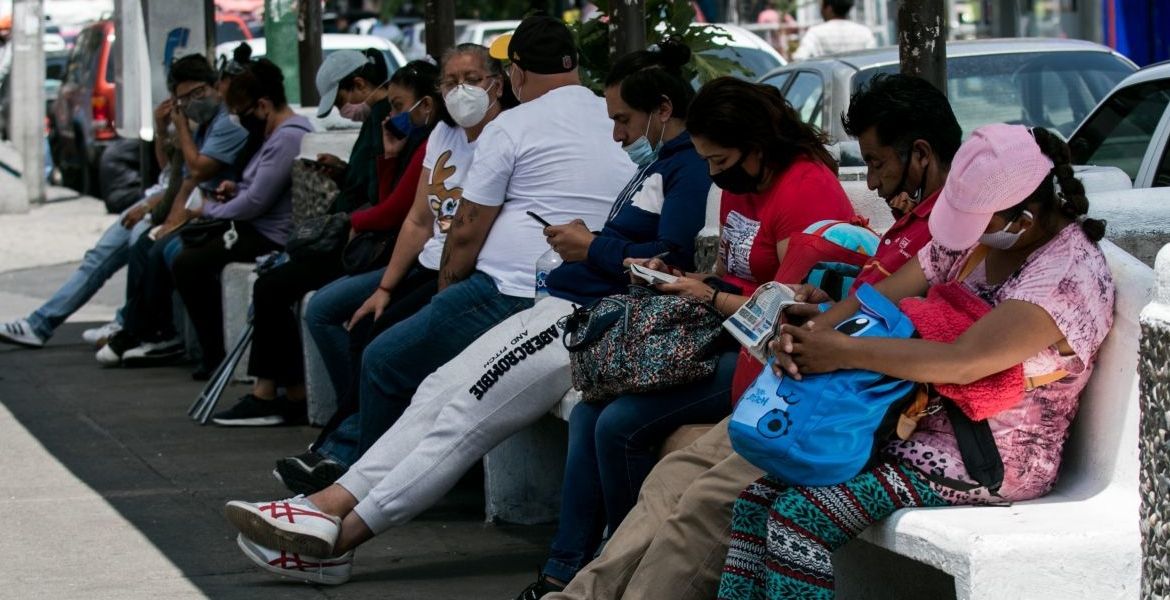 Pandemia, pobreza y desinformación golpean las afueras de Ciudad de México