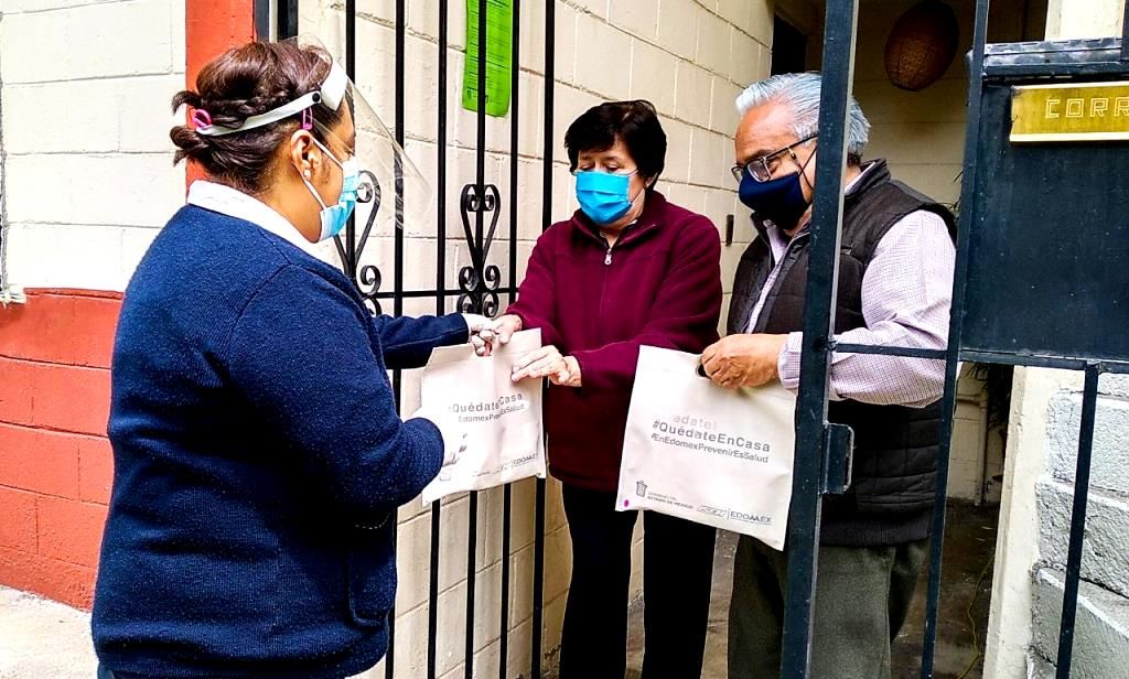 Más de 120 pacientes mexiquenses reciben medicamentos en casa para reducir riesgos de contagio por COVID-19 