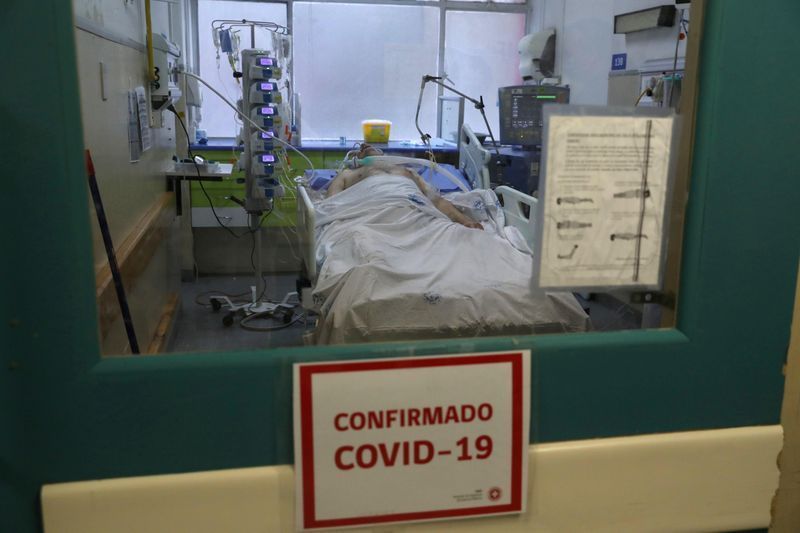 Cientos de científicos dicen que coronavirus se transmite por vía aérea y piden a OMS revisar guías
