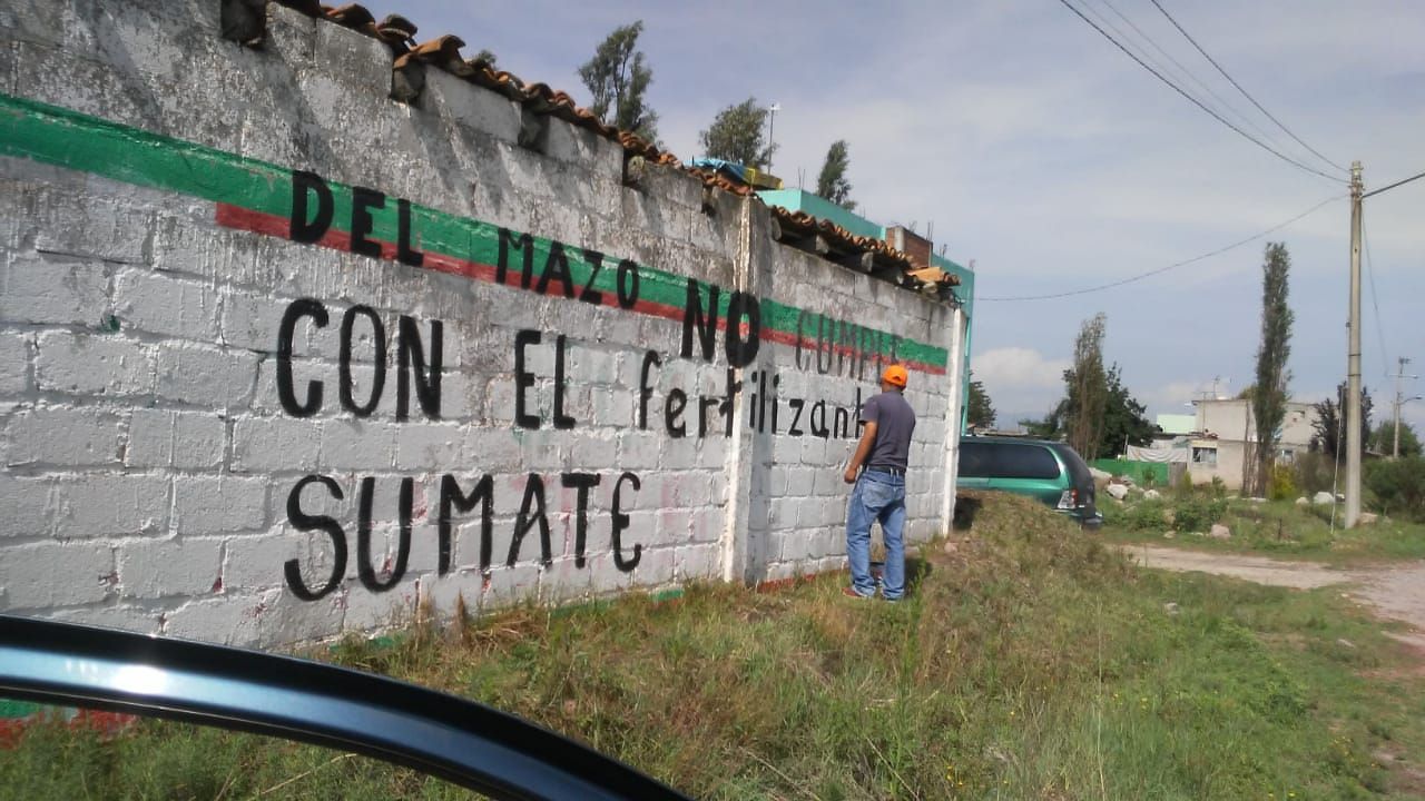 #Antorchistas de Jiquipilco protestan con pintas desatención los gobiernos municipal y estatal