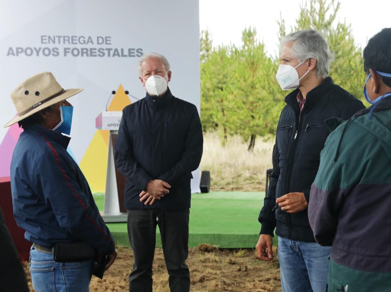 Apoya gobernador Alfredo del Mazo a la economía de las familias mexiquenses con la entrega de apoyos forestales