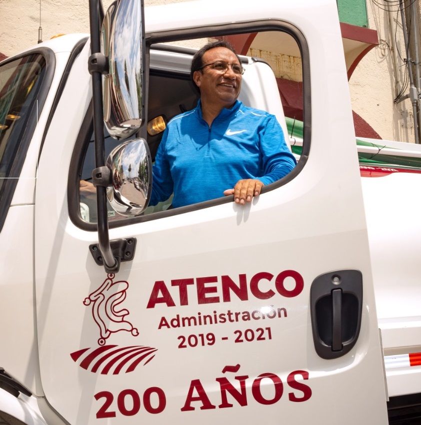 El alcalde Hugo Reyes Núñez hizo entrega de una pipa para el traslado de agua potable a la dirección  de Servicios públicos