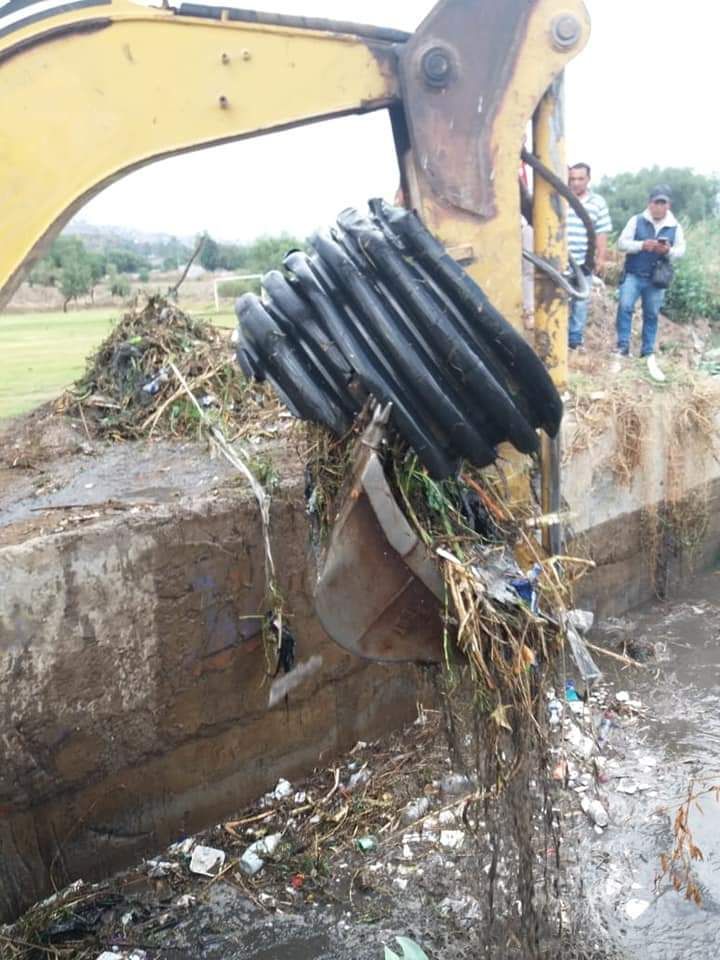 OPDAPAS Ixtapaluca redobla limpieza en canales para evitar inundaciones