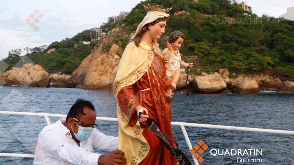 Piden a la Virgen del Carmen que aleje el coronavirus de Acapulco 
