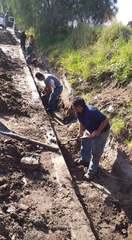 Gobierno de Chicoloapan realiza acciones de limpieza en Canaletas de Beta 2 para evitar posibles inundaciones en esta población: Nancy Gómez Vargas 