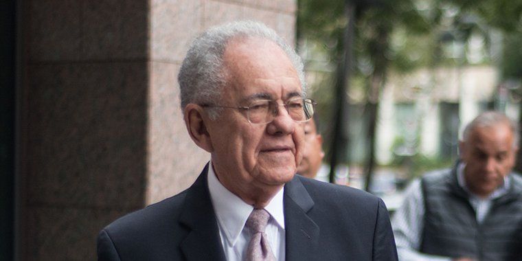Javier Jiménez Espriú abandona el barco  presidencial 
