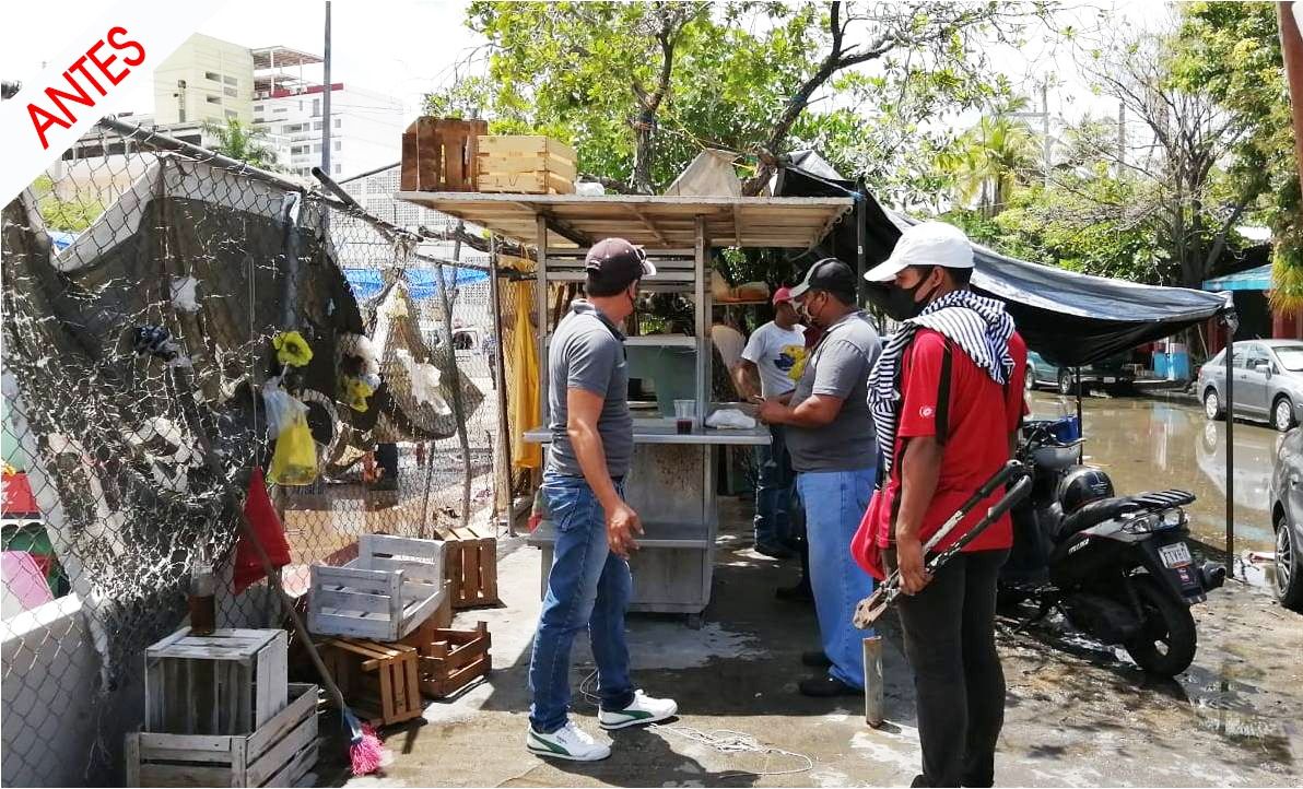 Retiran a más vendedores ambulantes que invadían banquetas en Acapulco 