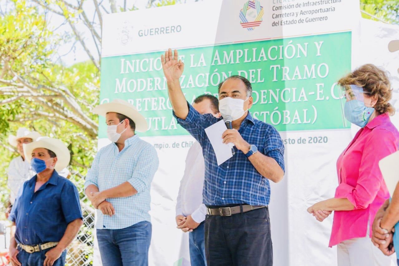 Cumplirá Héctor Astudillo compromiso de conectar a todos los pueblos santos en Guerrero, dice 