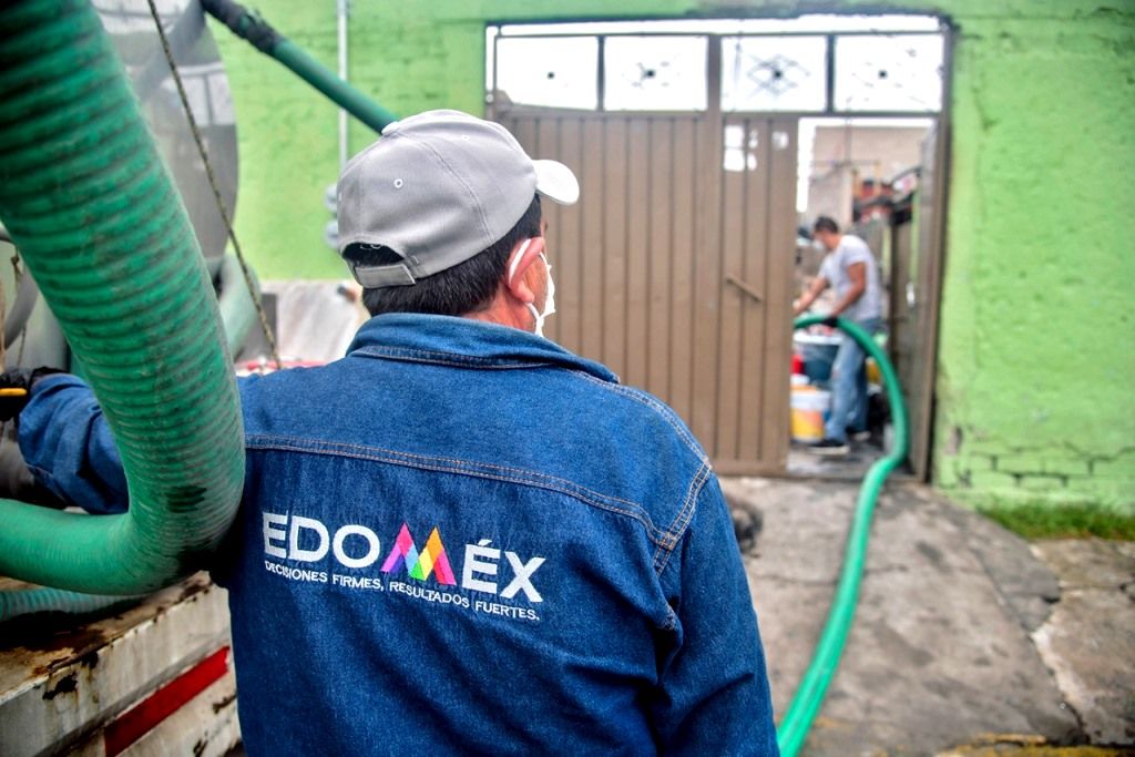 El Gobierno del Edoméx suministra más de 91. 4 millones de litros de agua potable con el Operativo Gratuito COVID -19