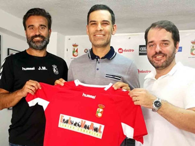 Rafa Márquez debutará como técnico en España