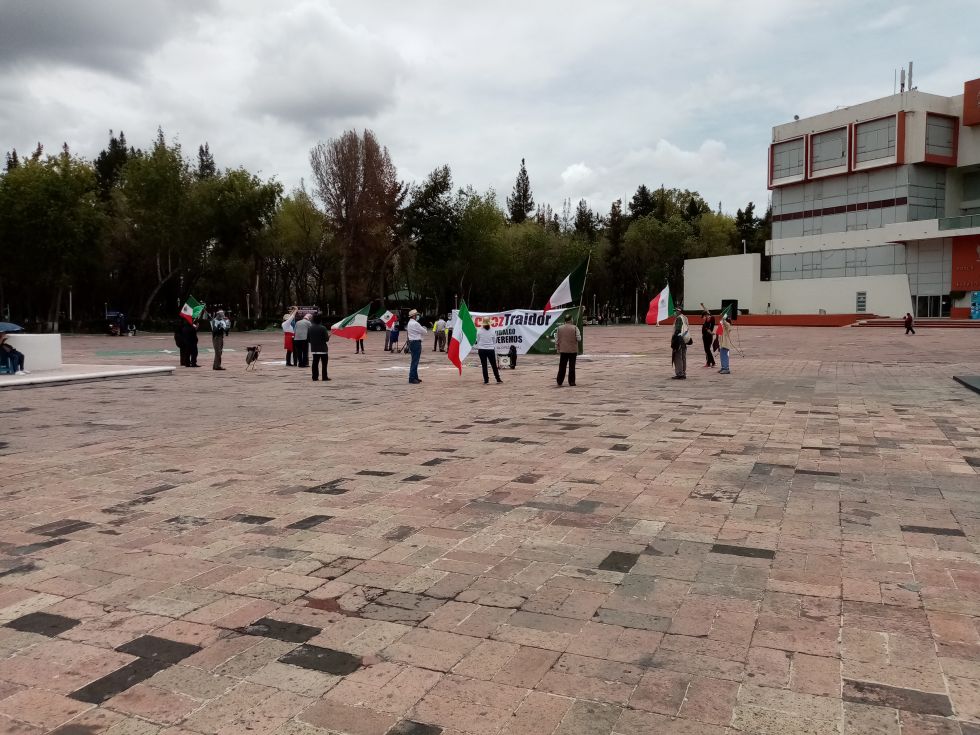 Solo 16 asistieron a manifestación contra AMLO en Pachuca,Hgo convocada por Freena