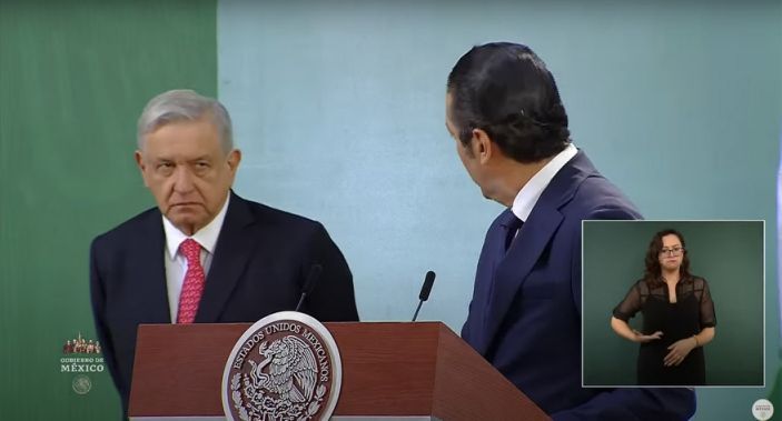 #El momento incómodo en la mañanera entre el gobernador de Querétaro y el presidente López  Obrador 