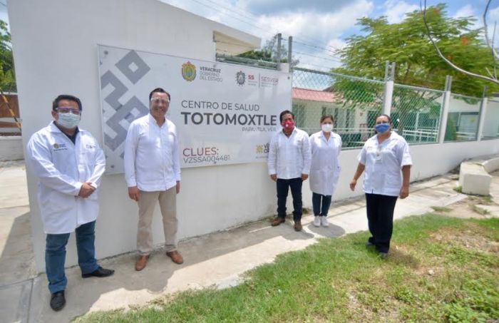 En Totomoxtle, Cuitláhuac García entrega nuevo centro de salud