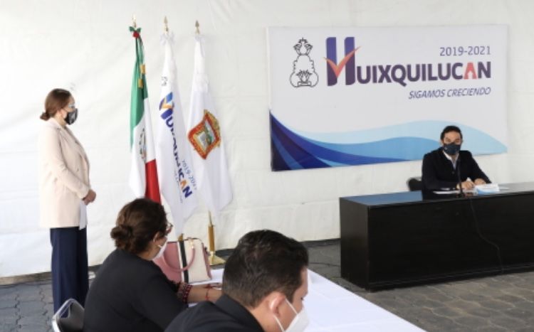 Apoyará Huixquilucan a 12 mil estudantes a través de becas 