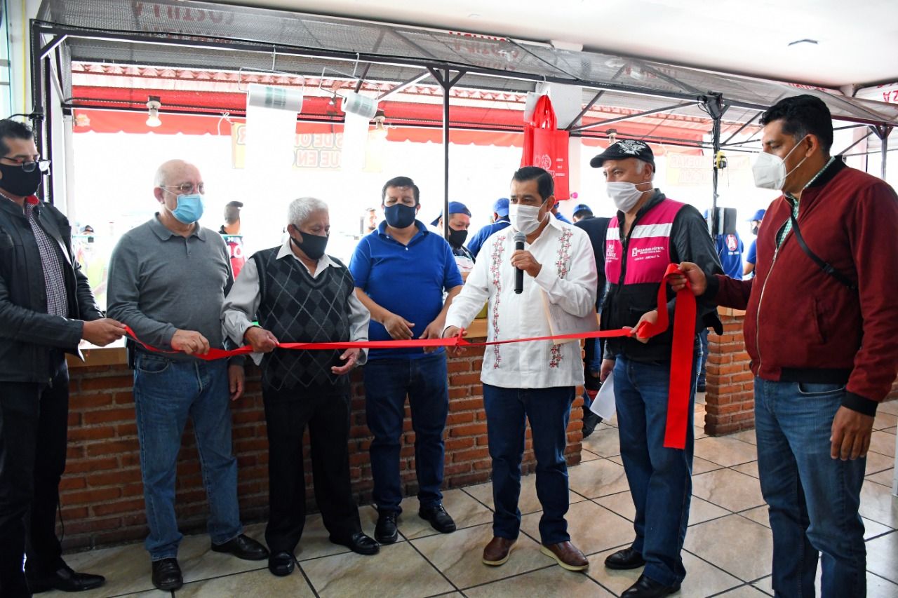 #El presidente municipal de Nezahualcóyotl, Juan Hugo de La Rosa  inauguro La Primera Feria Virtual del Taco Neza 2020 
