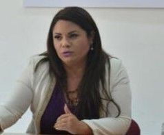 Mirna Violeta Acosta Tena está preparada y atenta al tema del COVID-19