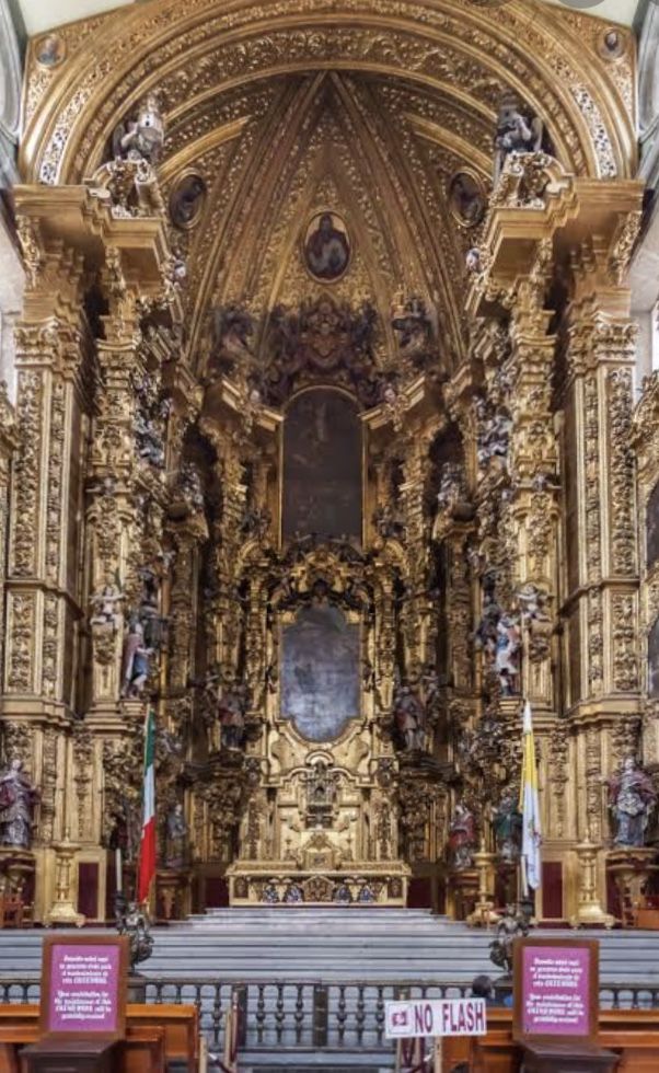 Reabren acceso al  Zócalo feligreses podrán asistir a la Catedral Metropolitana
