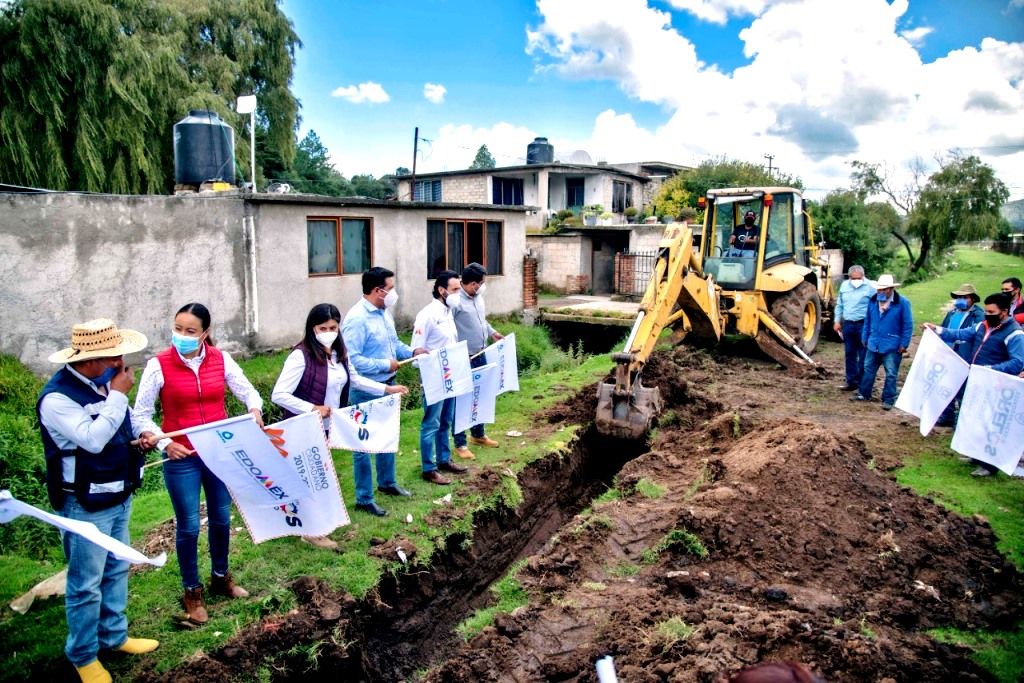 La CAEM inicia obra hídrica para familias del municipio de Morelos