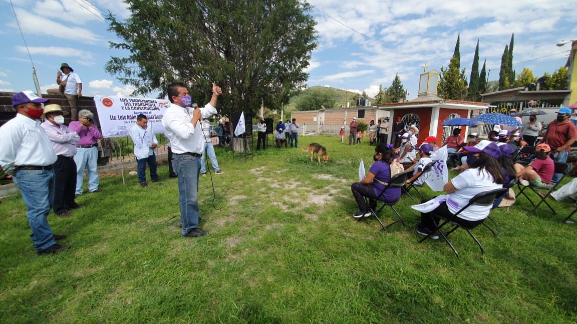 Luis Adán candidato del PESH para, Tepeji del Río, se reúne con líderes del Transporte y la Construcción