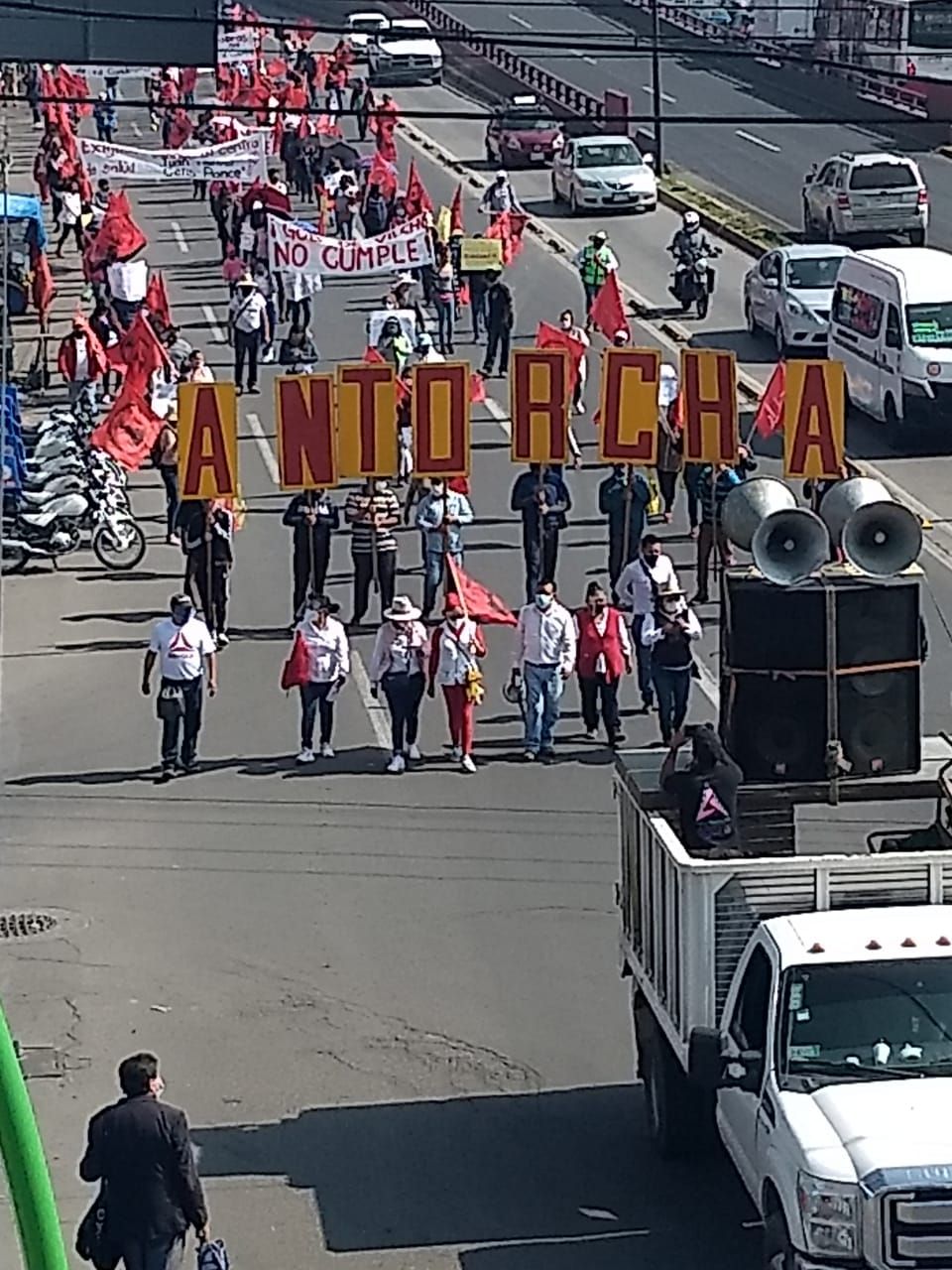 #Marchan antorchistas por las calles de Ecatepec ante la insensibilidad del alcalde  Morenista 