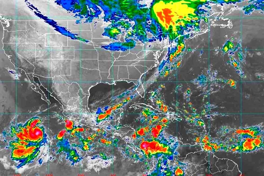 El sistema frontal No. 4 ocasionará lluvias intensas a extraordinarias en el Sureste de México y la península de Yucatán.