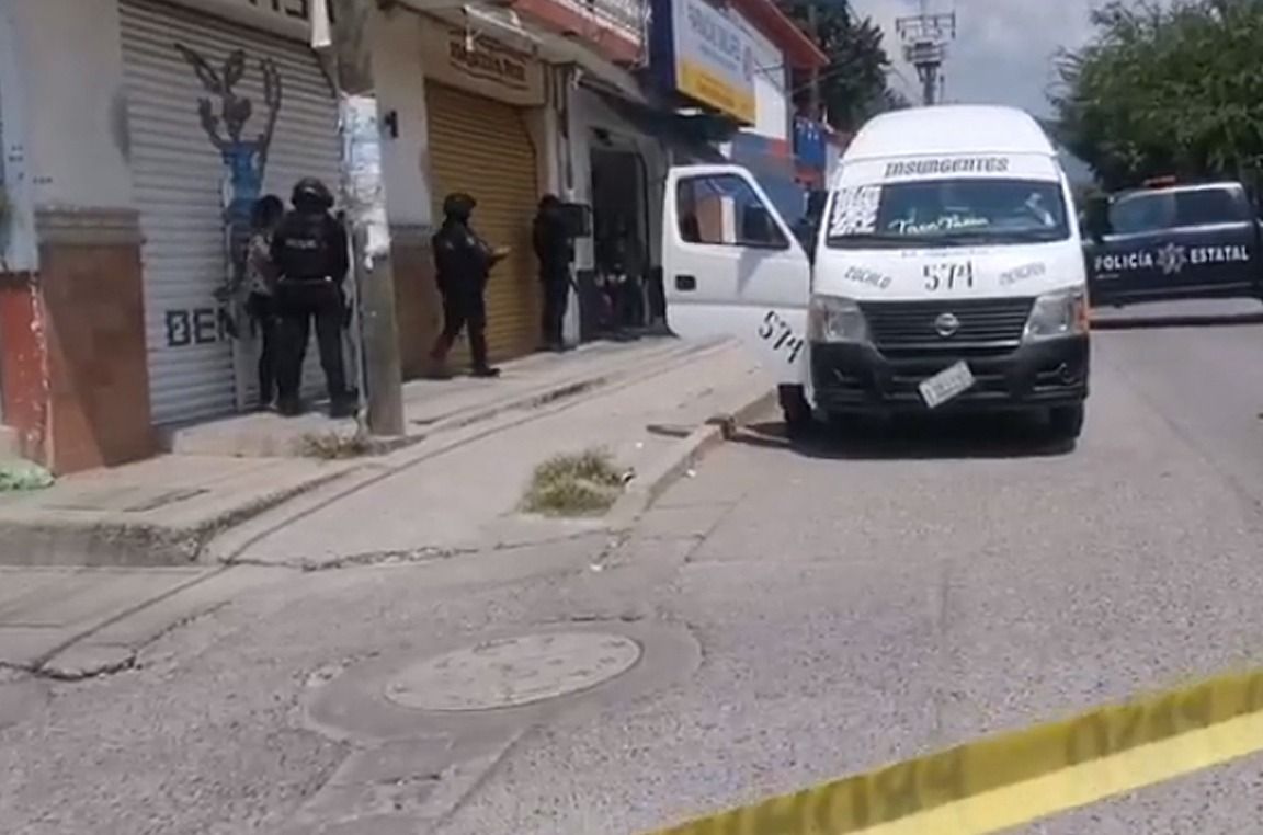 Matan a balazos al chofer de una 
urvan frente a su familia, en Iguala