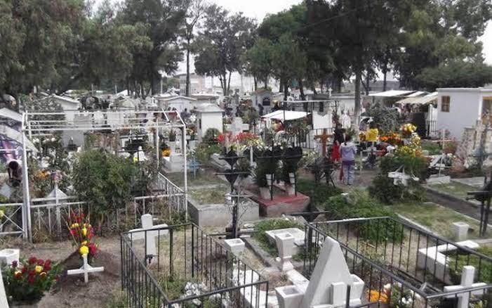 Suspenden en Ecatepec #visitas a panteones en Día de Muertos para #prevenir contagios de Covid-19

