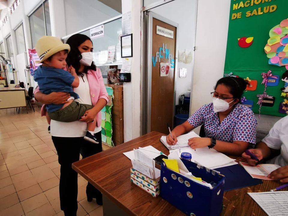 Beatriz Mojica llama a la población guerrerense a vacunarse contra la influenza