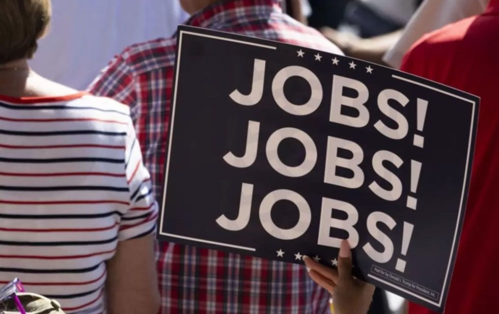 Pequeña mejora en desempleo en Estados Unidos
