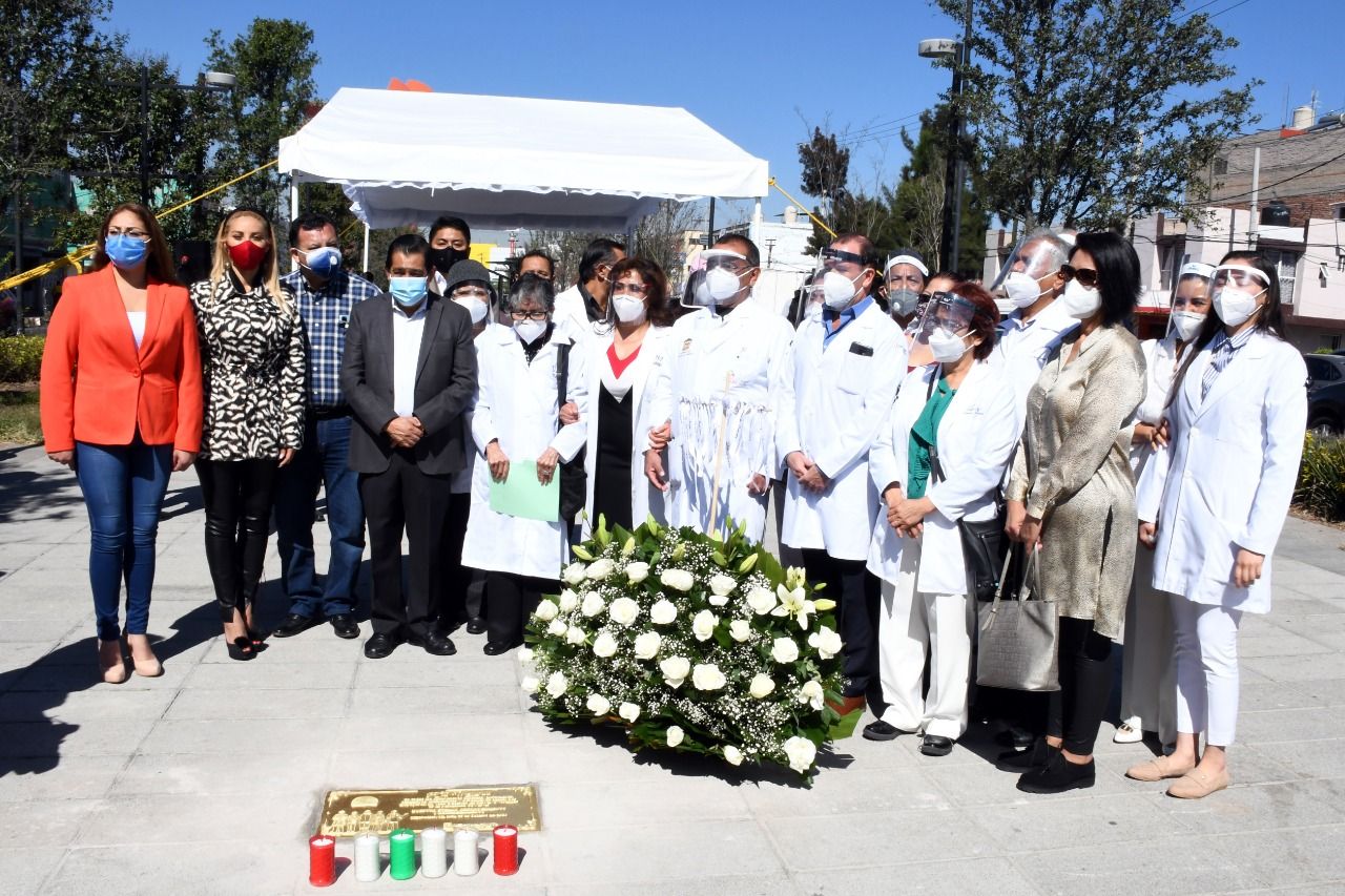 #El gobierno de Nezahualcóyotl rindió homenaje a médicas y médicos fallecidos víctimas de COVID - 19 