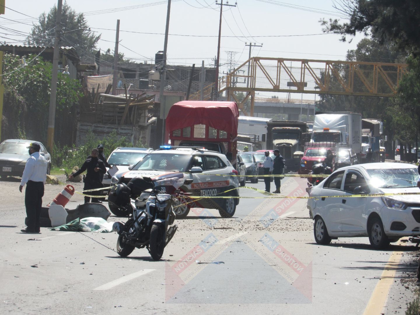 Choque de vehículo deja un muerto y un herido sobre la Texcoco-Lechería