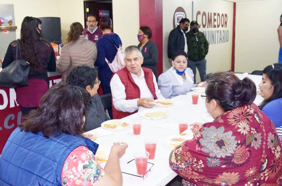 Rigoberto Cortés presidente de Acolman inaugura un nuevo comedor comunitario en Totolcingo