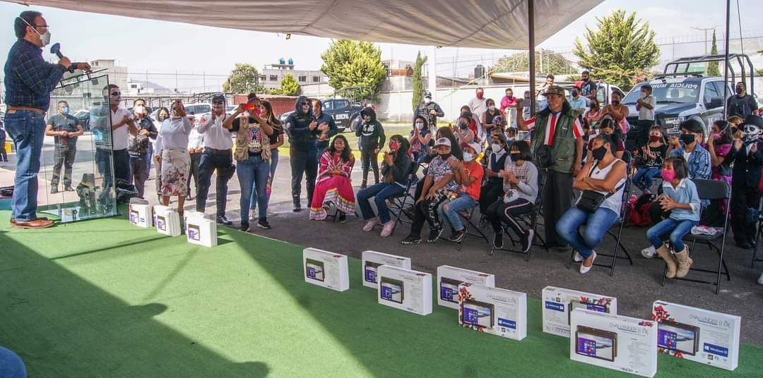 
✅Entregan tablets a los ganadores del Primer Gran Rally de la Comisaría Kids.. en Valle de Chalco. 