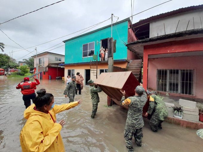 #El Gobierno de la república mantiene en alerta a la población de Chiapas, Veracruz y Tabasco