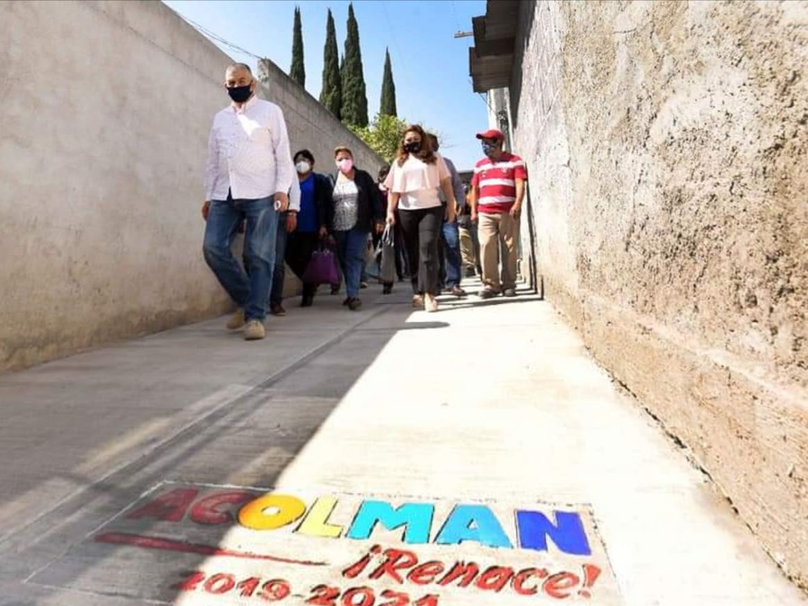 Con una inversión de más de 200 mil pesos, alcalde de Acolman entrega e inaugura la pavimentación de una calle en Totolcingo