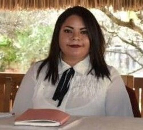 Mirna Acosta se destapa para buscar la Gubernatura de Michoacán