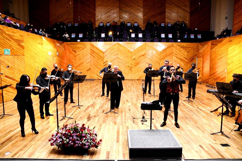 Horacio Franco dirige a la OSEM en concierto de música barroca 