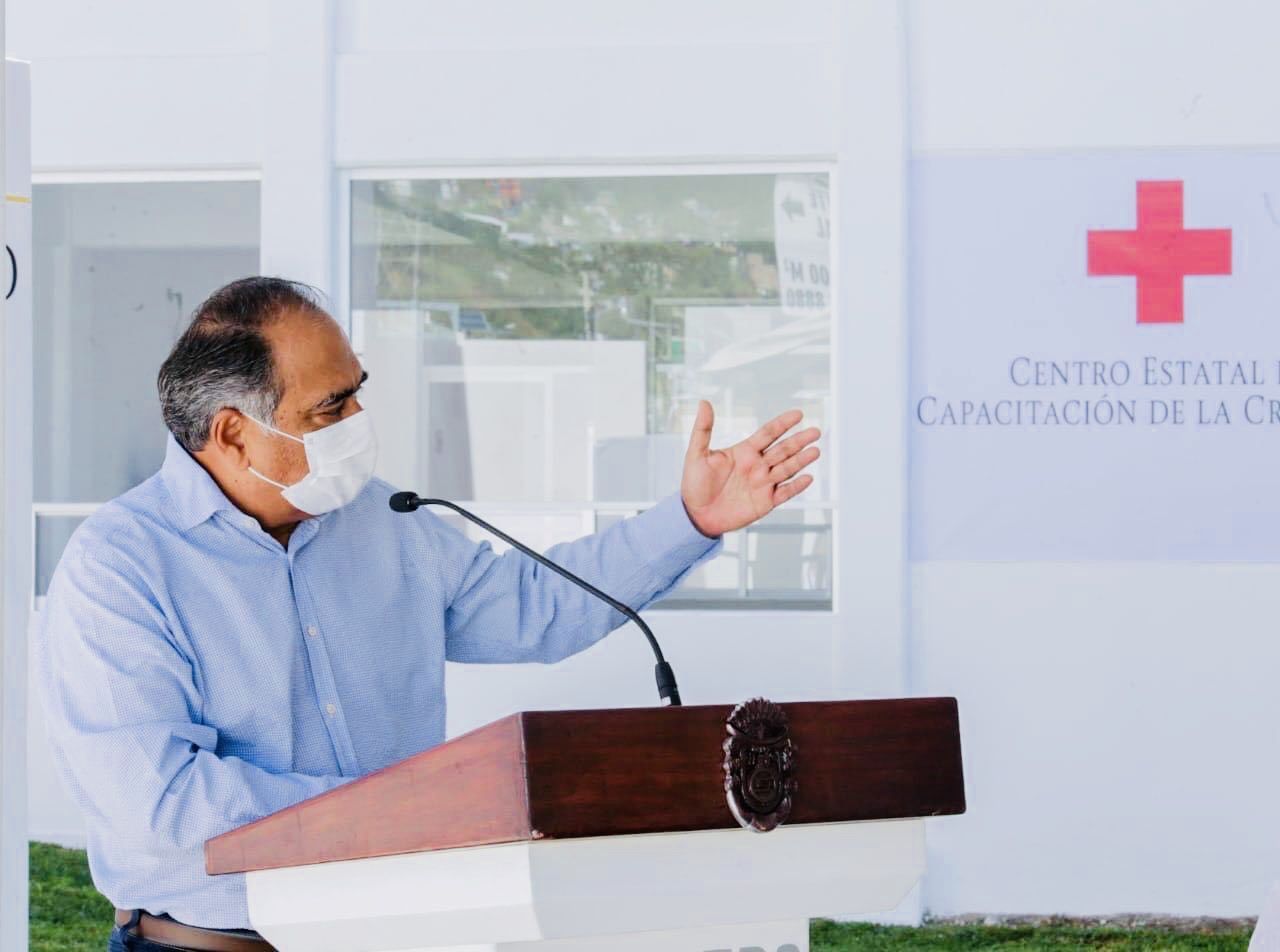Cumple Héctor Astudillo e inaugura obra del Centro de Capacitación de la Cruz Roja en Chilpancingo 