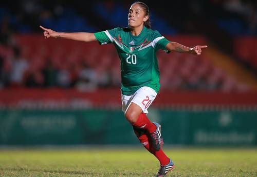 Maribel Domínguez coadyuvó a hacer femenino el ’juego del hombre’ en México