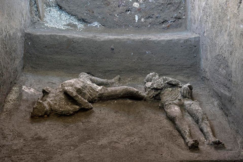 Hallazgo en Italia: descubren en las ruinas de Pompeya dos cuerpos intactos
