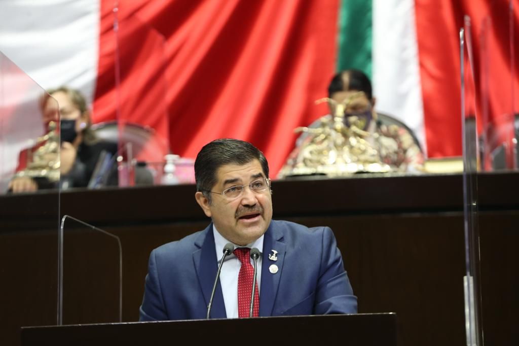 ’México vive hoy la peor de todas las crisis de su historia ’, afirma diputado Brasil Acosta Peña 