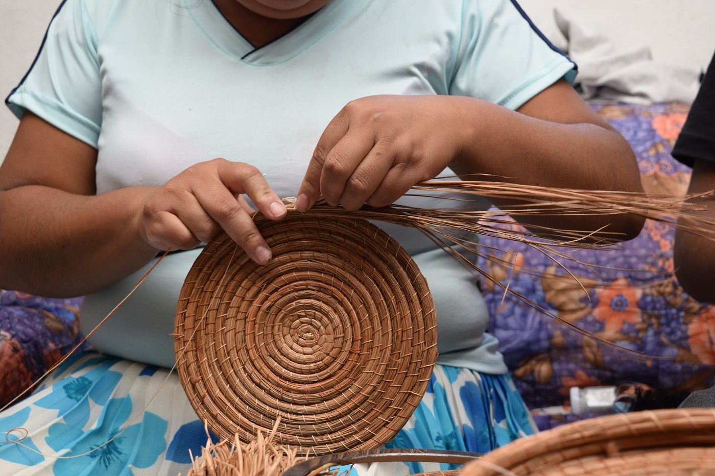 Elaboran manos mexiquenses artesanías de ocoxal 