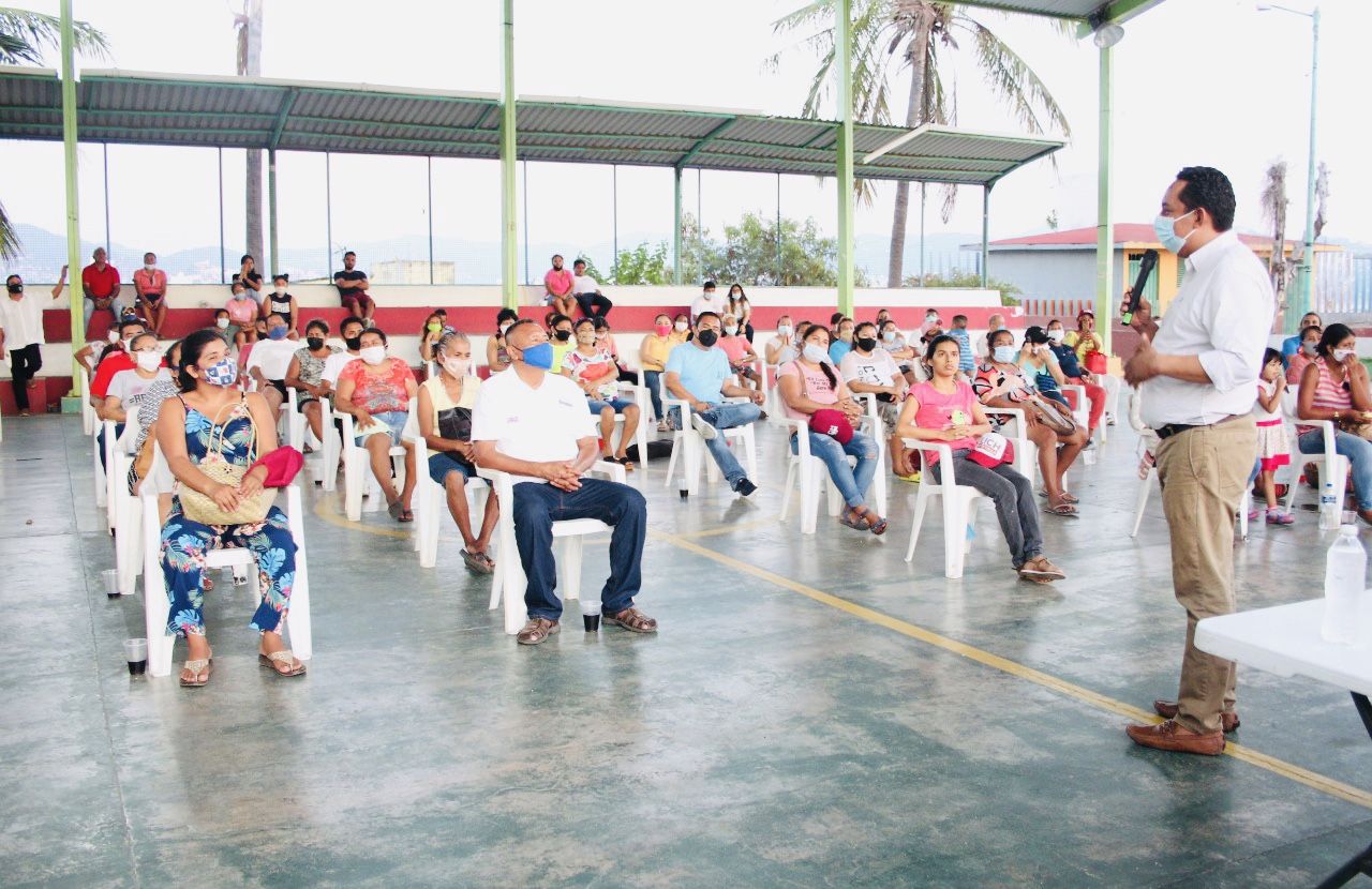 Refrendan vecinos de los Barrios Históricos apoyo al regidor Ilich Lozano 