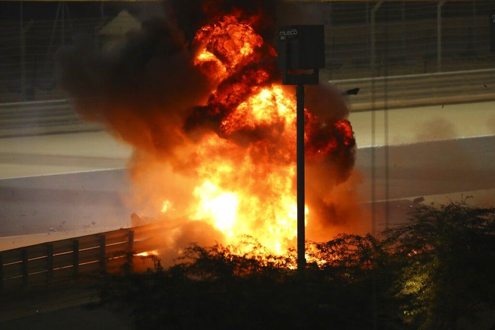 El terrible accidente de Romain Grosjean; se incendia su auto en la F1
