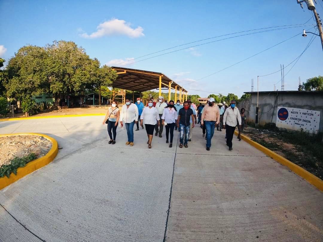 Inaugura Tomás Hernández pavimentación de calle principal en la comunidad de Tecomate Nanchal, San Marcos 