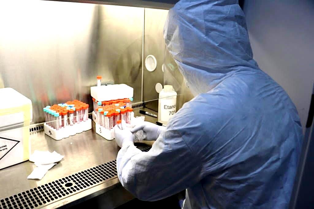  Laboratorio del Edoméx procesa más de 88 mil análisis para detectar el virus SARS-COVID2