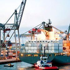 Comercio marítimo internacional exhibe a la 4T 