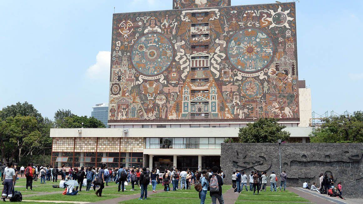 Terminan vacaciones decembrinas en la UNAM, alumnos regresan mañana a clases en línea 
