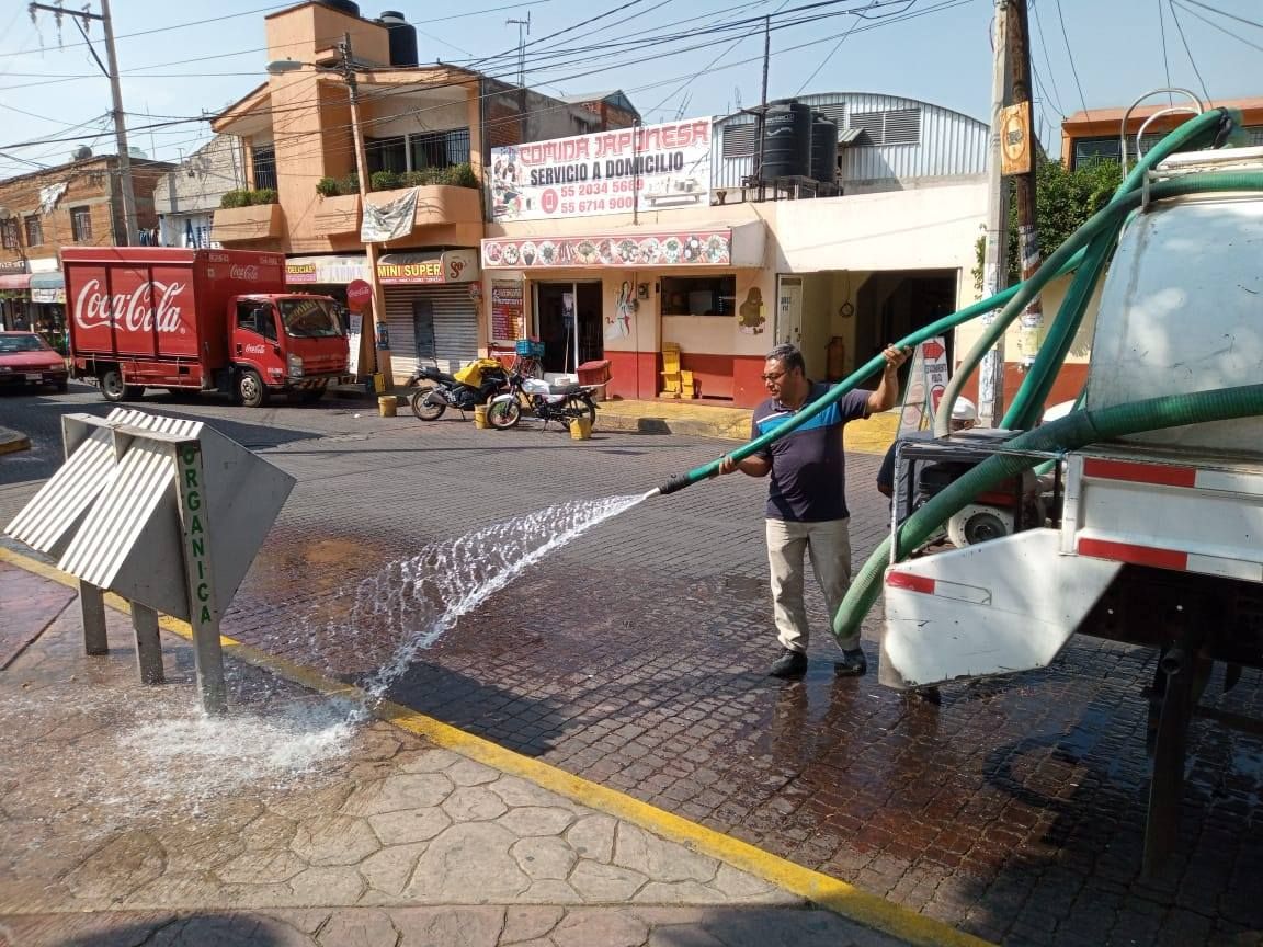 OPDAPAS Ixtapaluca desinfecta calles con agua y cloro  