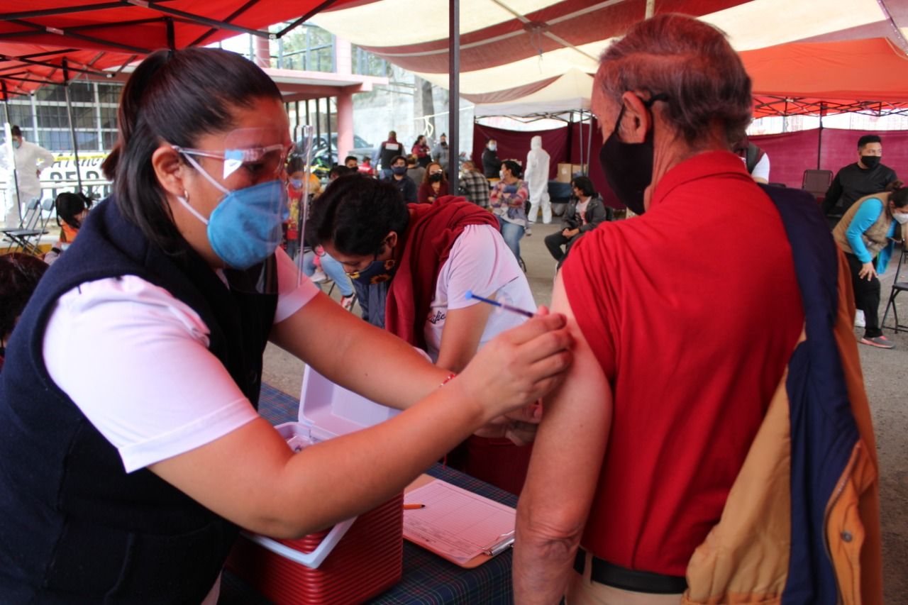 #Samuel Ríos Reglado realiza la #Primera Jornada de Salud 2021: con vacunas contra la #influenza en comunidades de Chicoloapan 